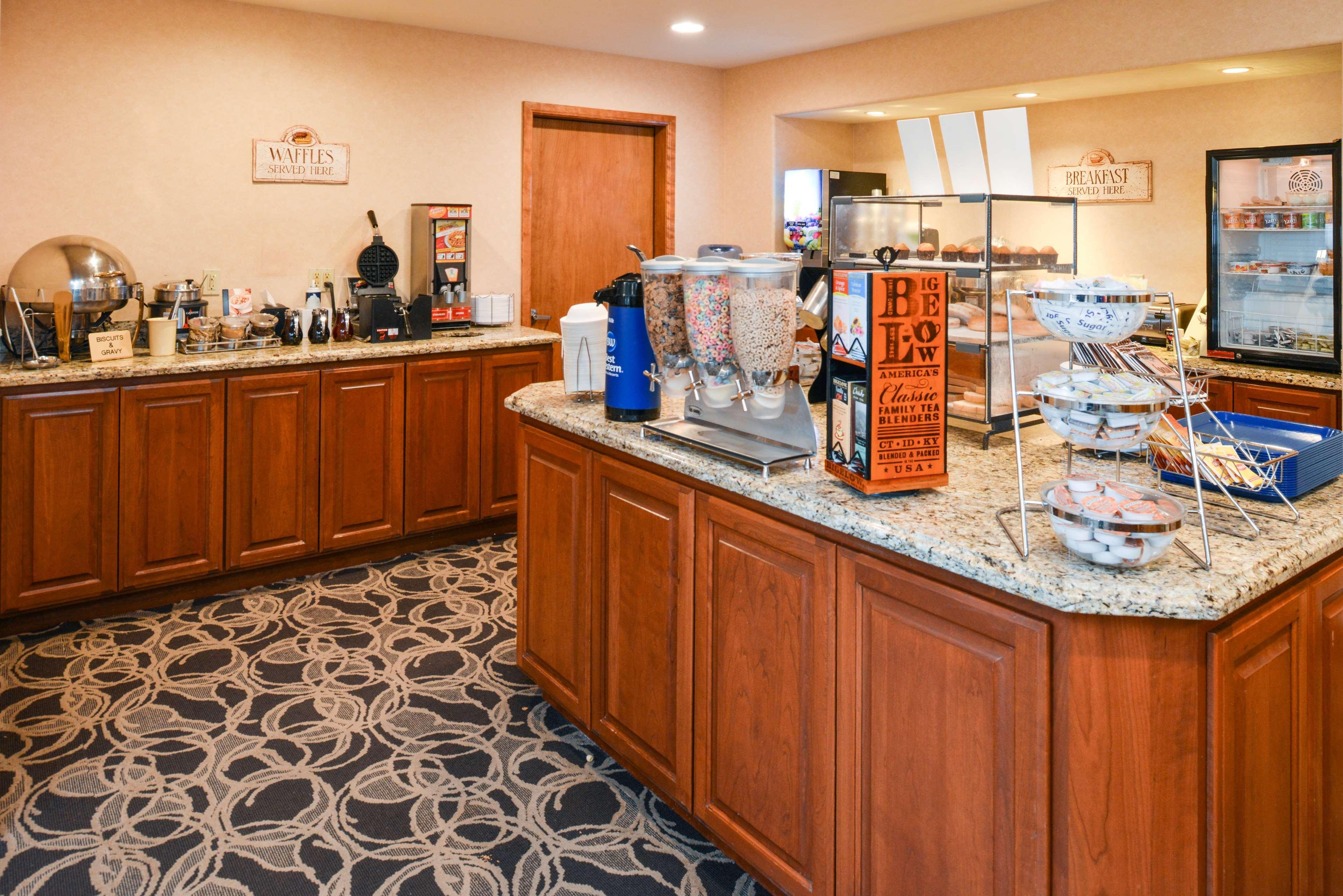 Best Western Pendleton Inn Exterior photo