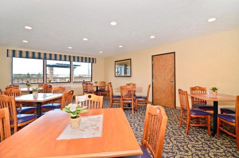 Best Western Pendleton Inn Restaurant photo