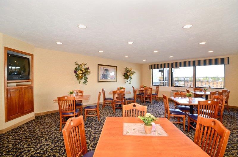 Best Western Pendleton Inn Restaurant photo